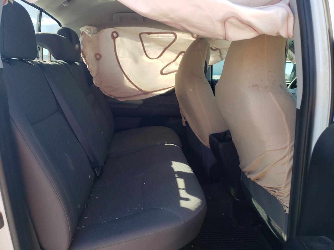 Toyota Tacoma Double Cab Image 9