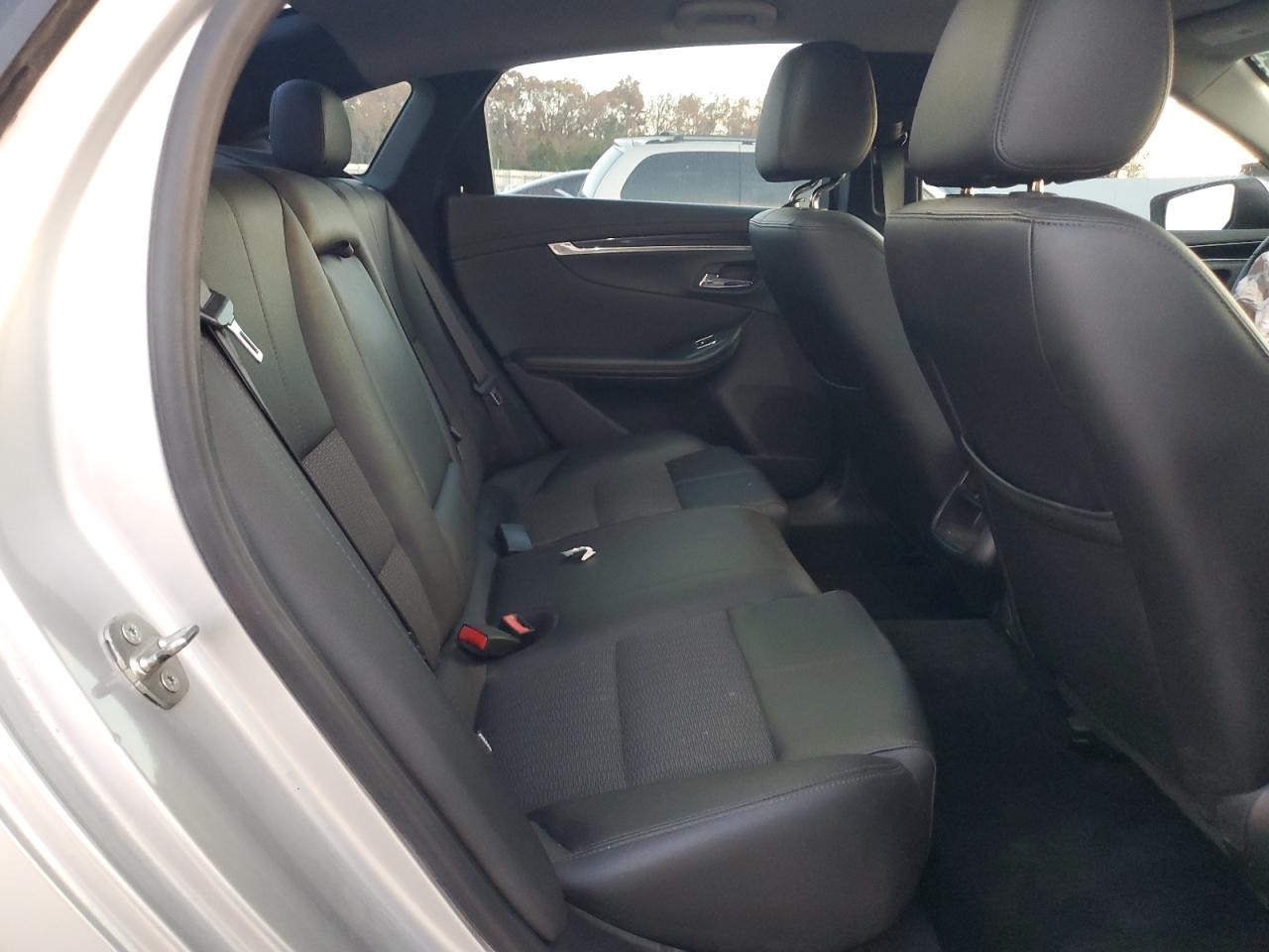 Chevrolet Impala Lt Image 11