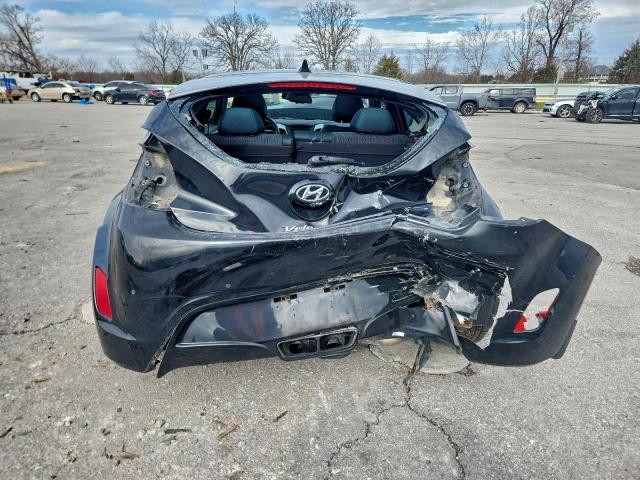 Hyundai VELOSTER Image 14