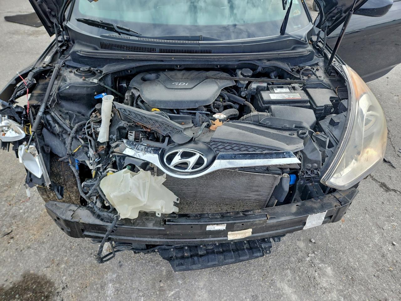 Hyundai VELOSTER Image 11