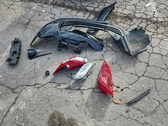 Hyundai VELOSTER Image 12