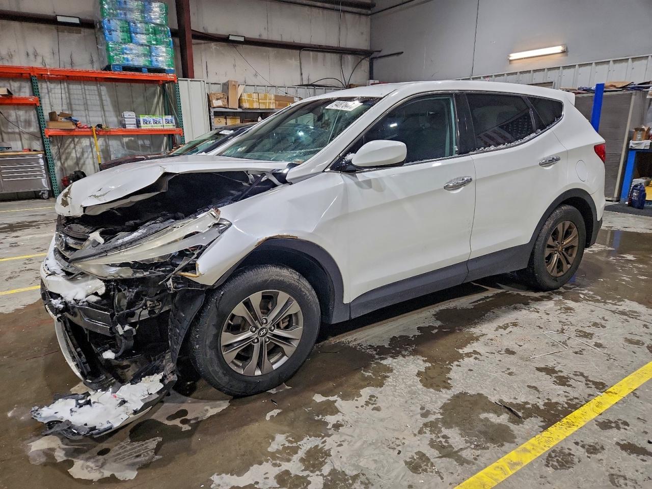 Hyundai SANTA FE Image 1