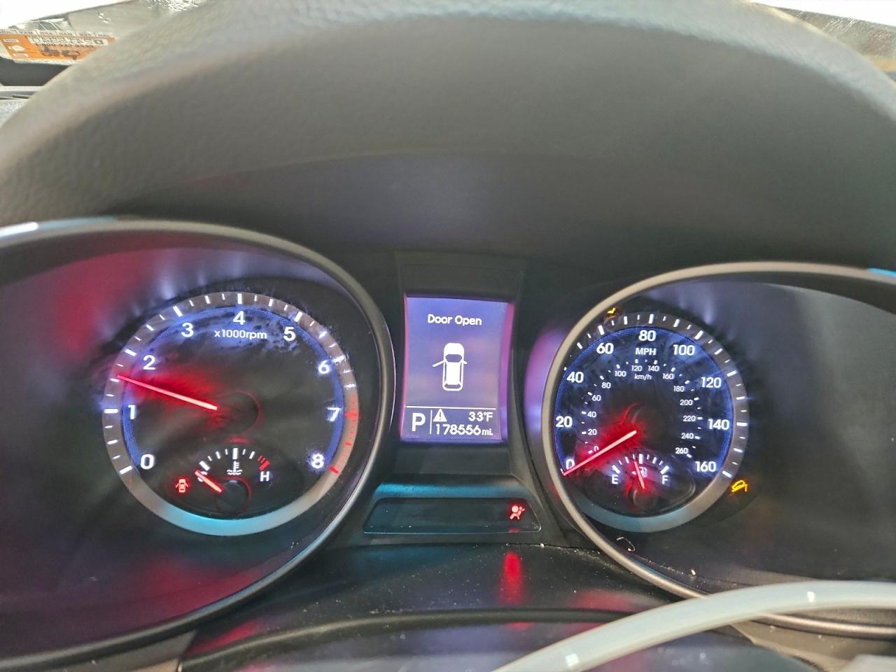 Hyundai SANTA FE Image 3