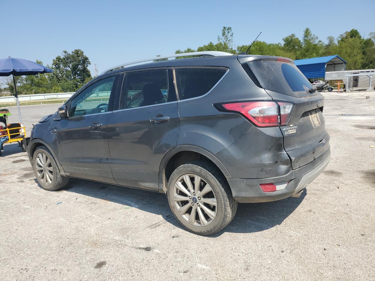 Ford Escape Titanium Image 2