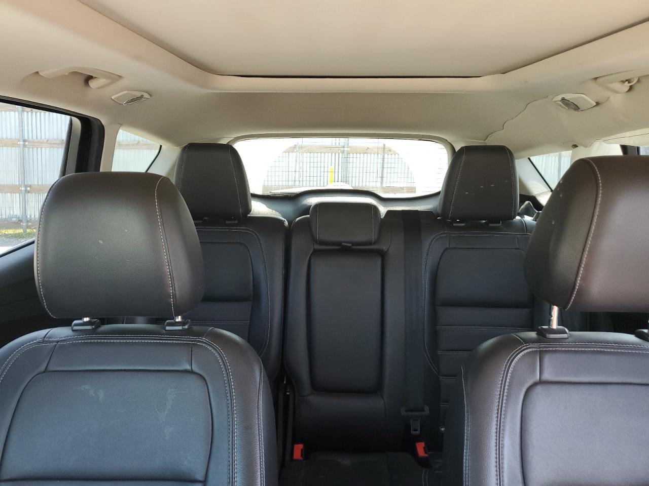 Ford Escape Titanium Image 7