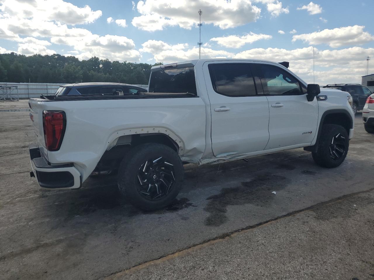 GMC Sierra K1500 At4 Image 4