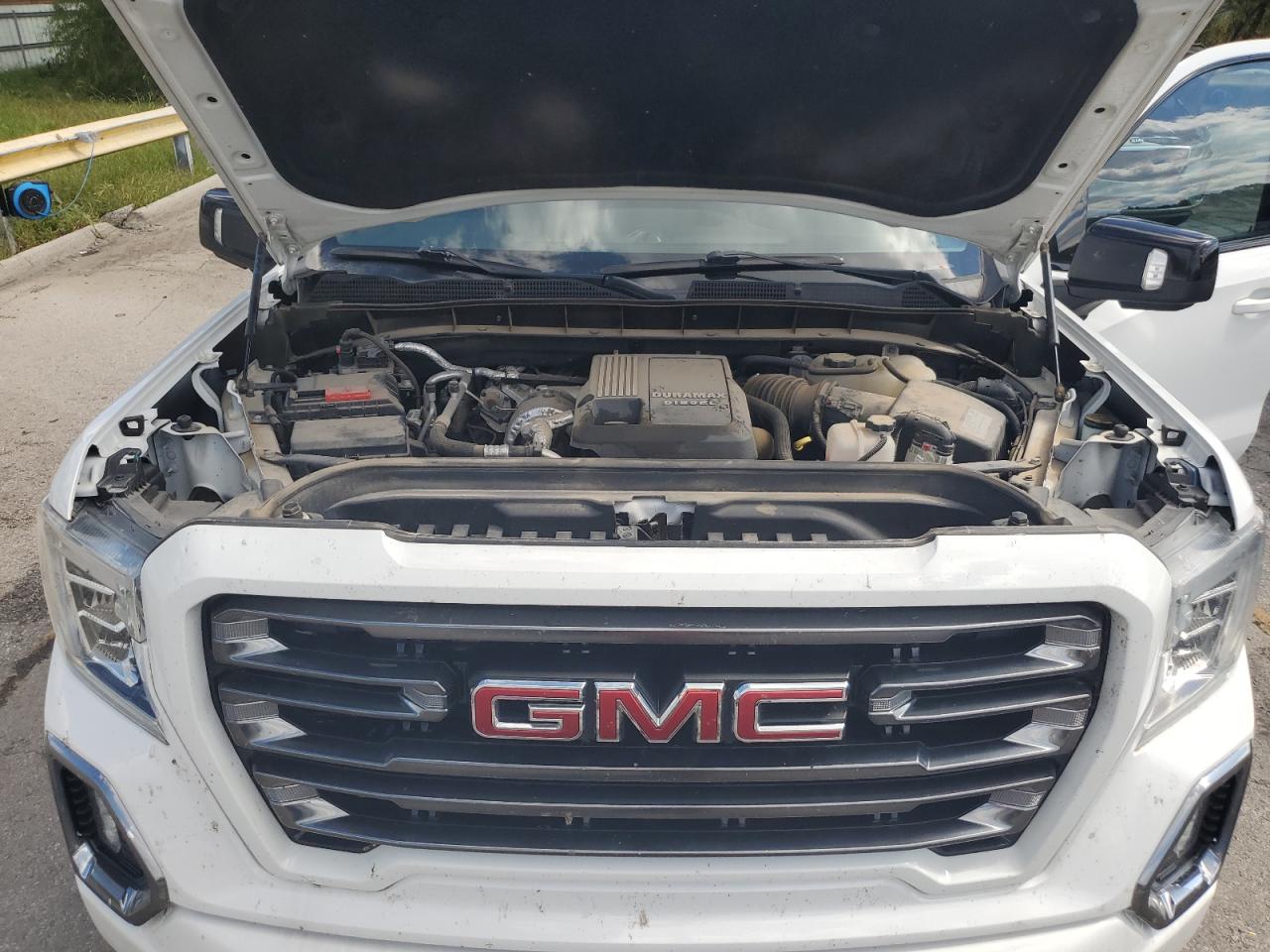 GMC Sierra K1500 At4 Image 8