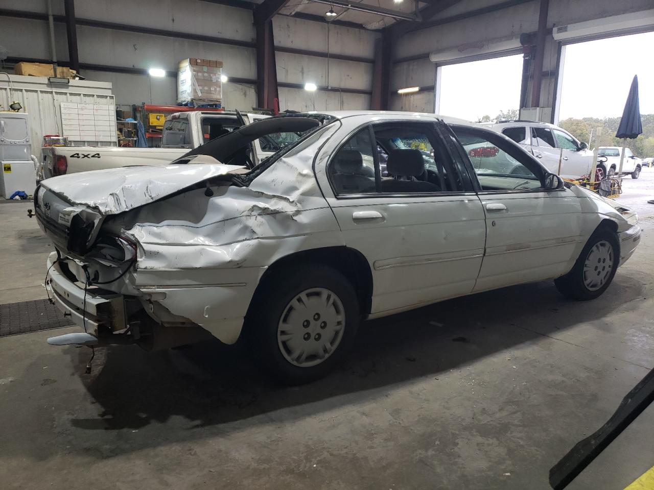 Chevrolet Lumina Image 7