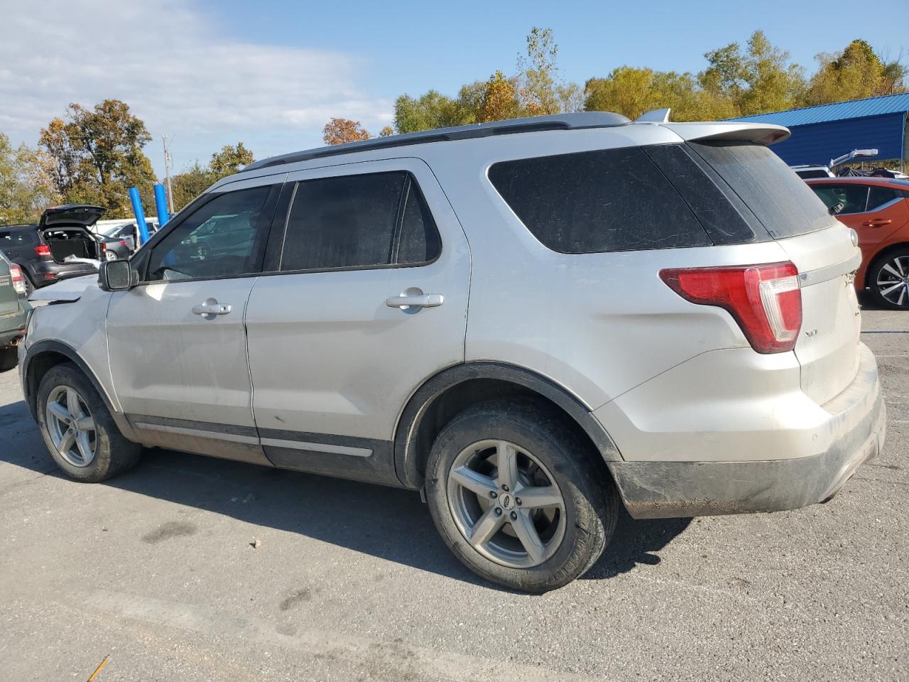 Ford Explorer Xlt Image 5