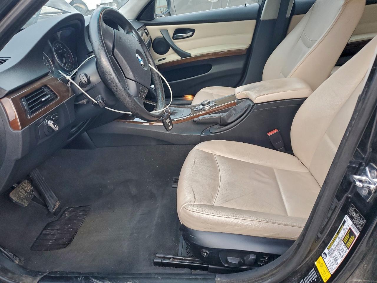 BMW 3 Series Xi Image 11