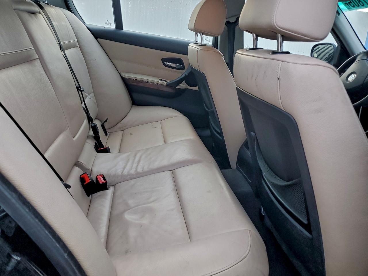 BMW 3 Series Xi Image 8