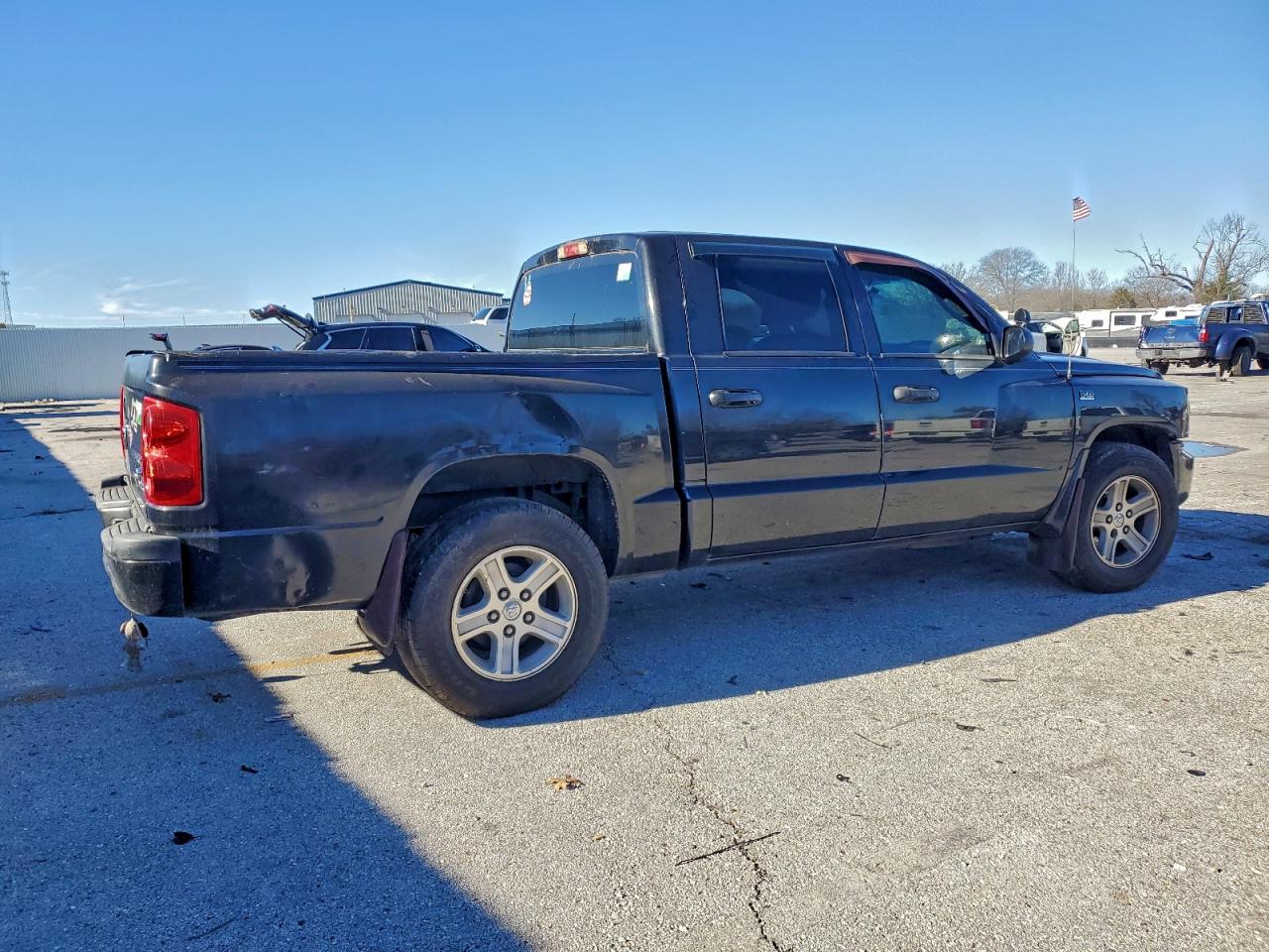 Dodge Dakota Sxt Image 2