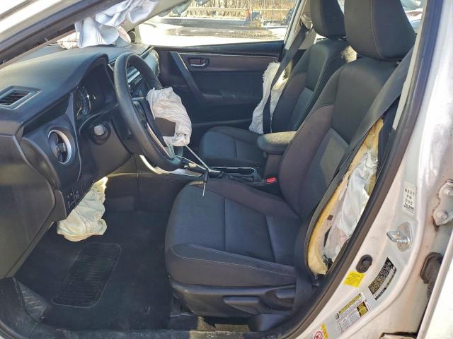 Toyota Corolla L Image 5