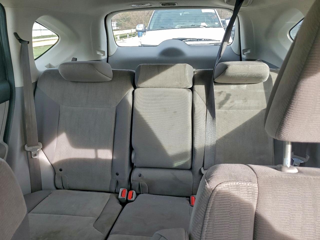 Honda Crv Lx Image 10