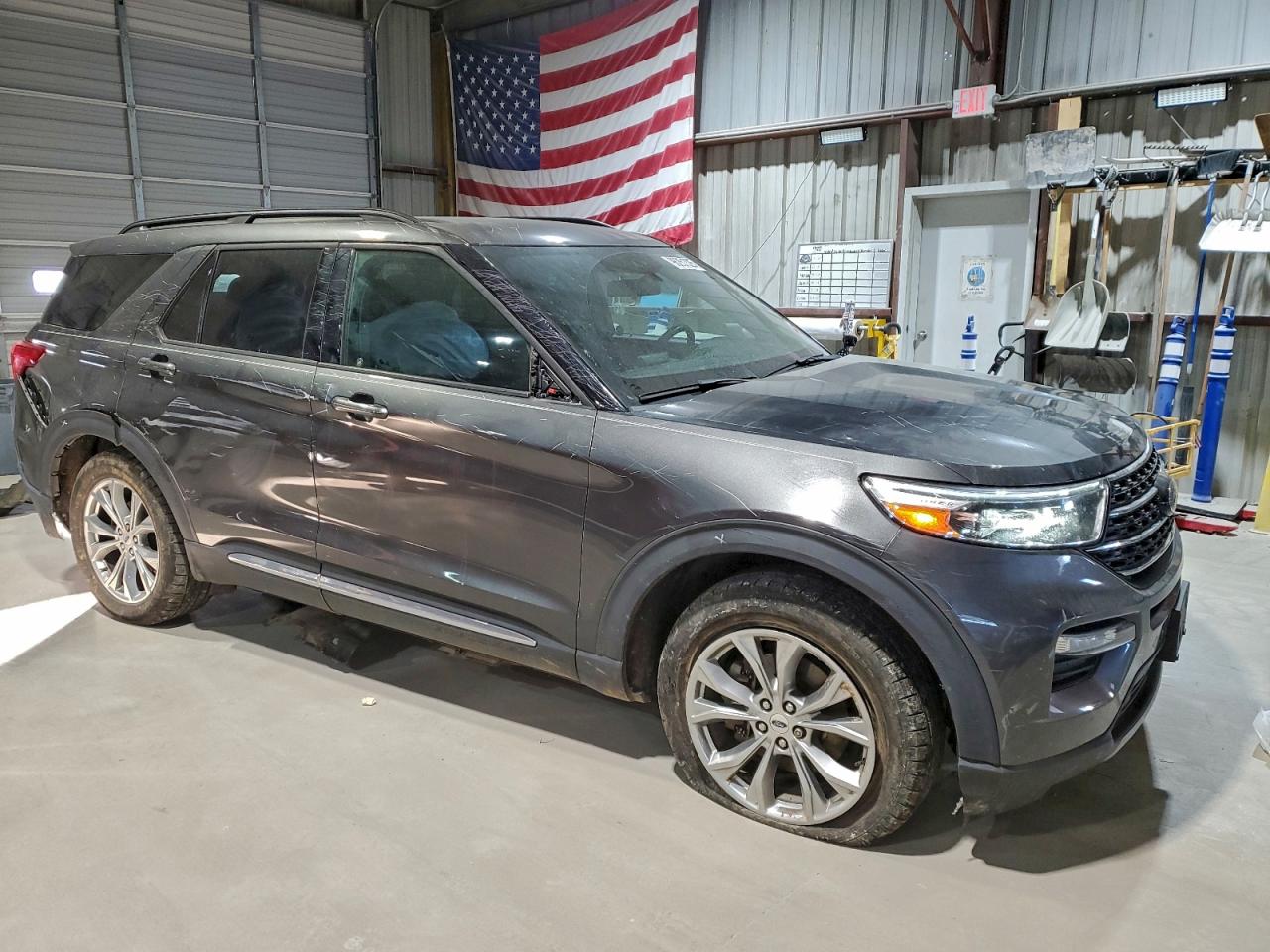 Ford Explorer Xlt Image 4