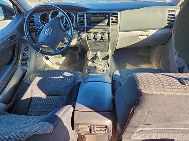 Toyota 4Runner Sr5 Image 13