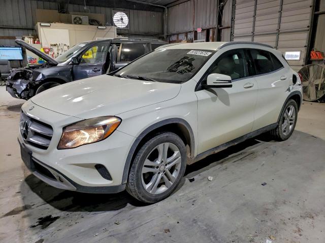  Salvage Mercedes-Benz GLA