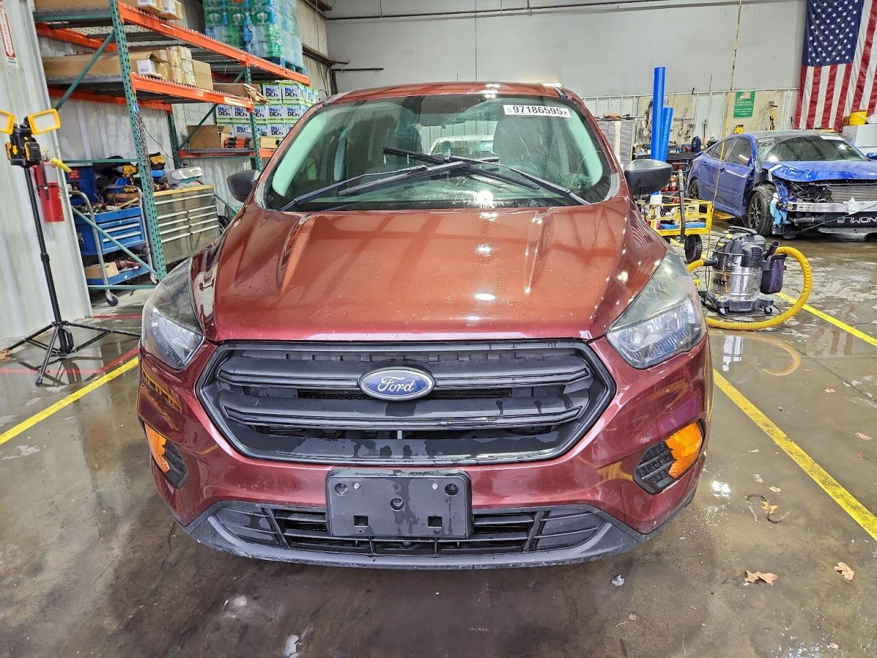 Ford Escape S Image 12