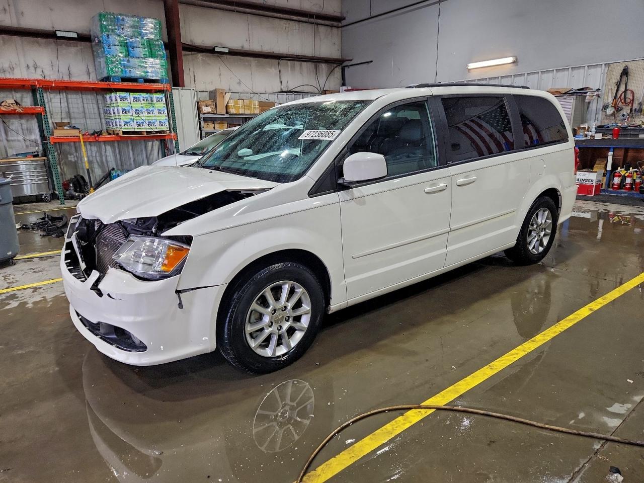 Dodge Caravan R/t Image 1