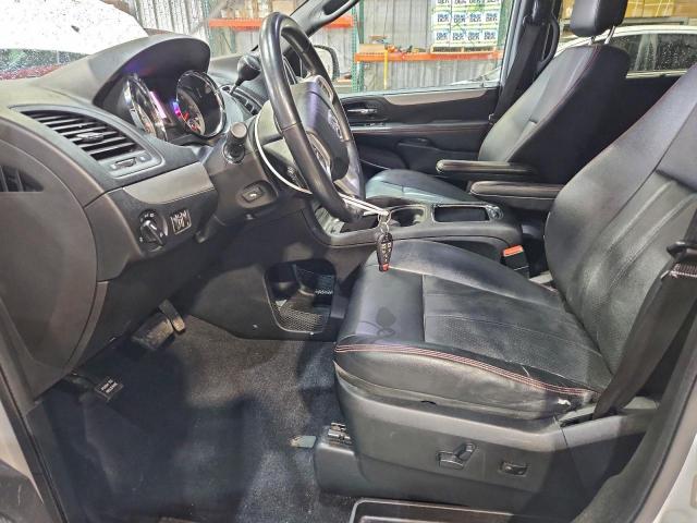 Dodge Caravan R/t Image 7