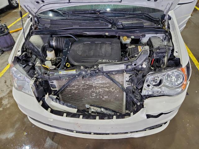 Dodge Caravan R/t Image 14