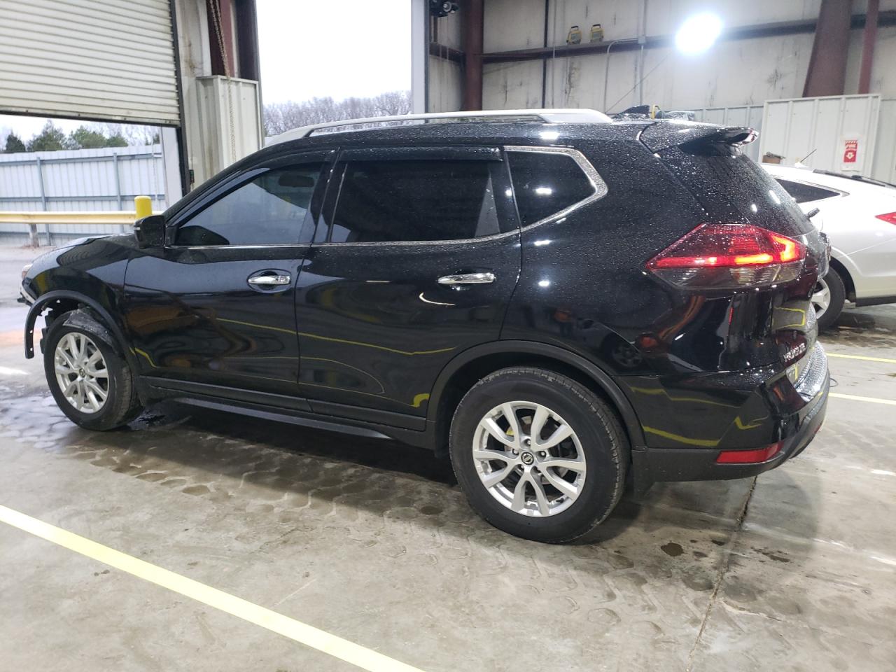 Nissan Rogue S Image 5