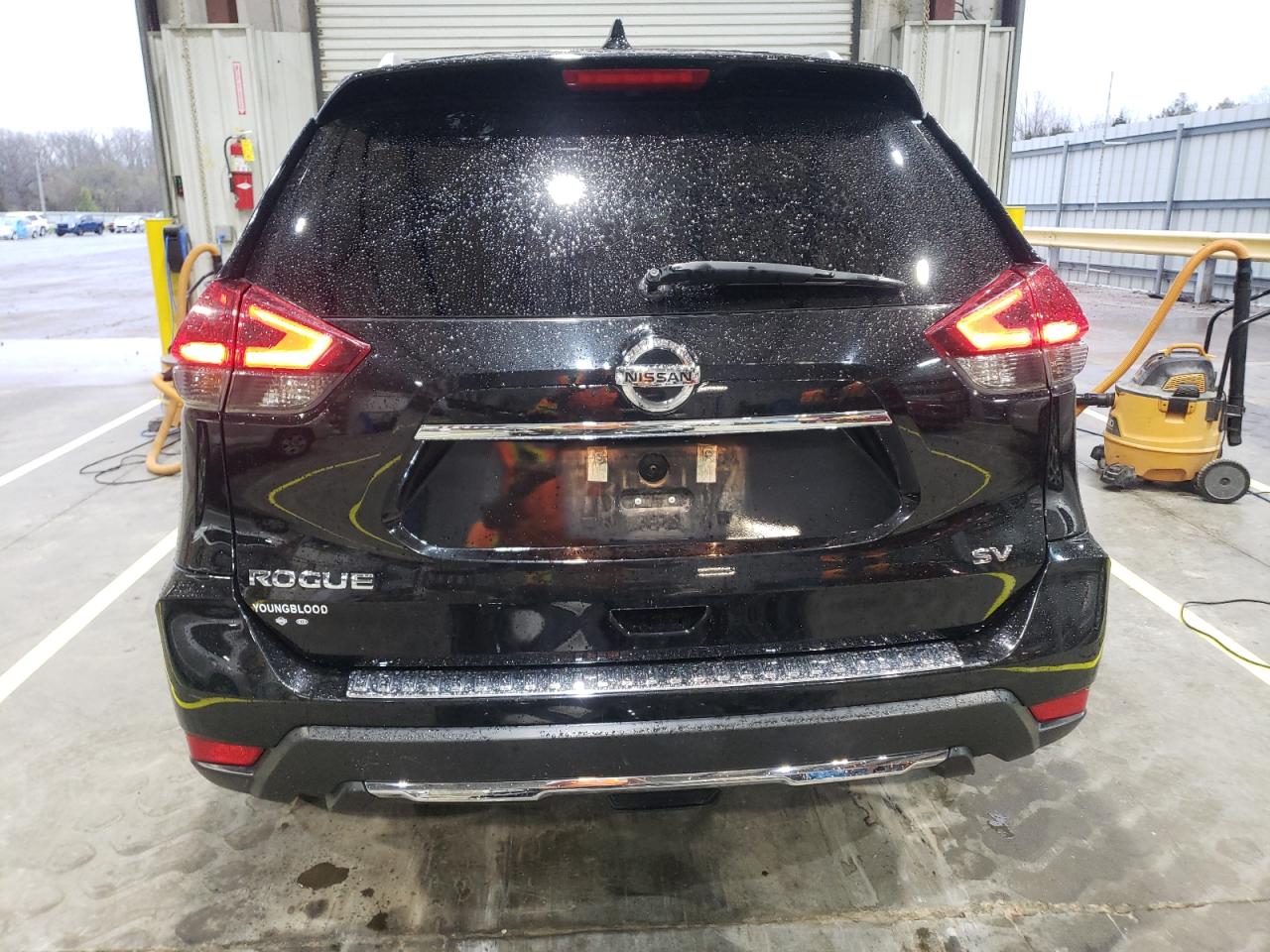 Nissan Rogue S Image 10