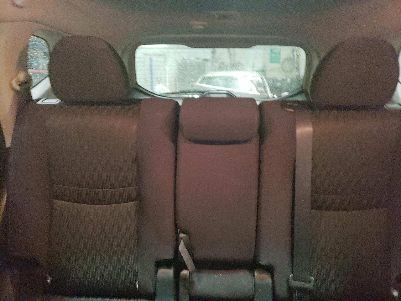 Nissan Rogue S Image 4