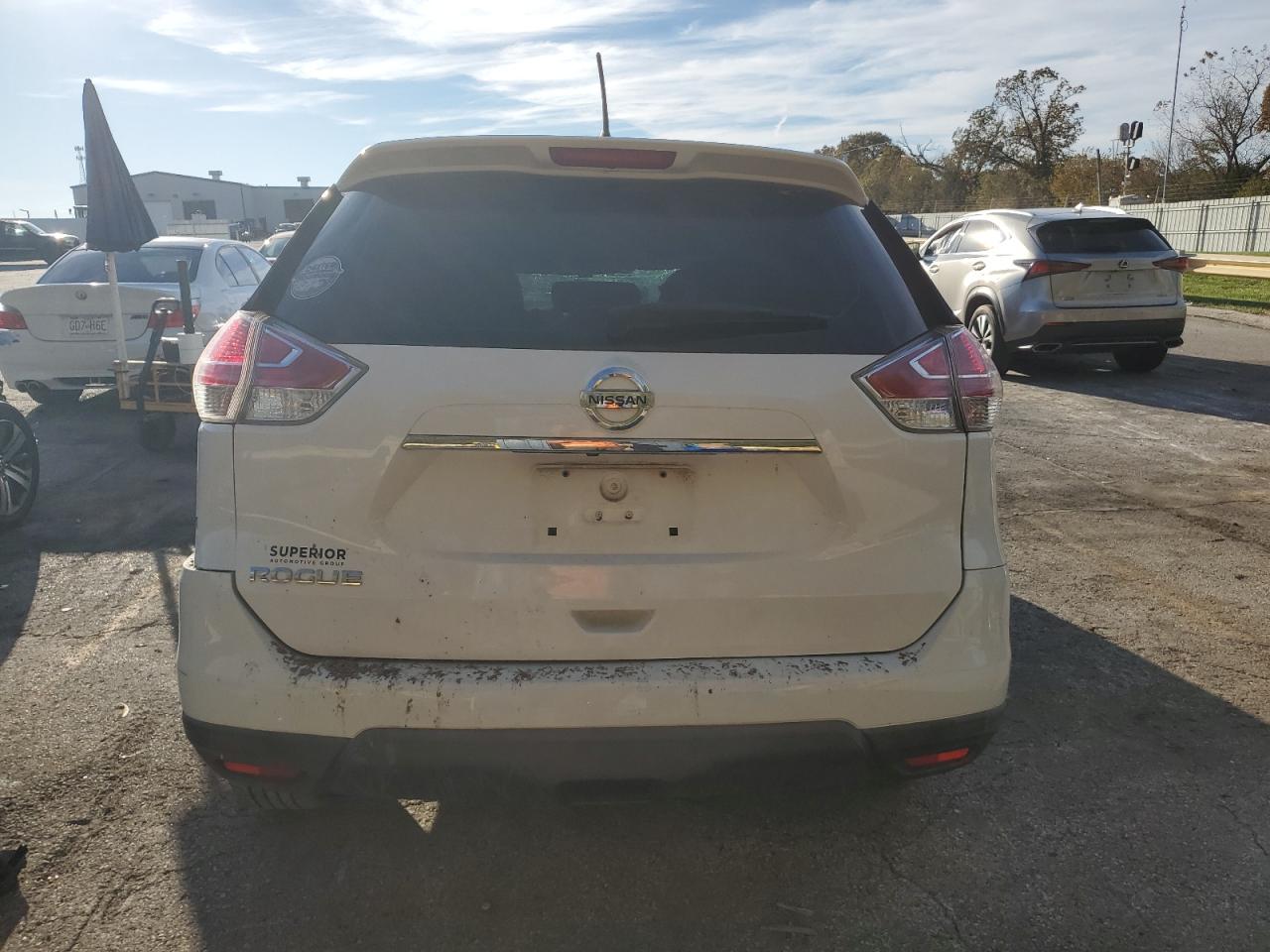 Nissan Rogue S Image 9