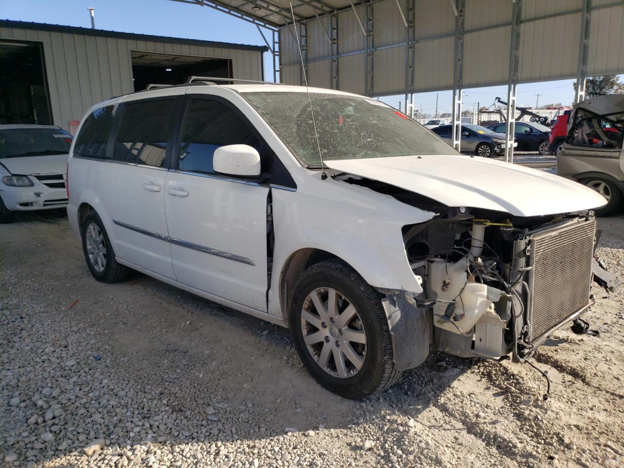 Chrysler Minivan Touring Image 7