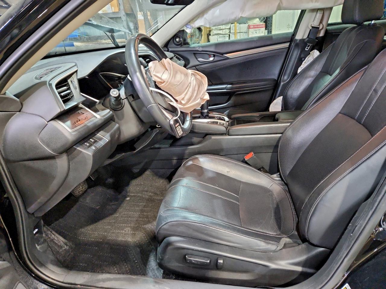 Honda Civic Touring Image 11