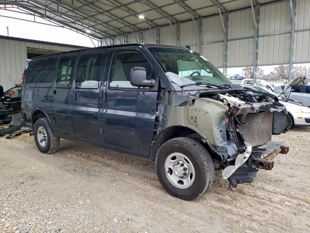 Chevrolet Express Image 2