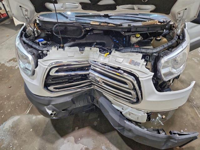 Ford Transit T-350 Image 9