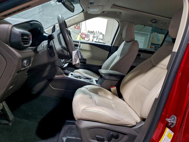 Ford Explorer Platinum Image 11