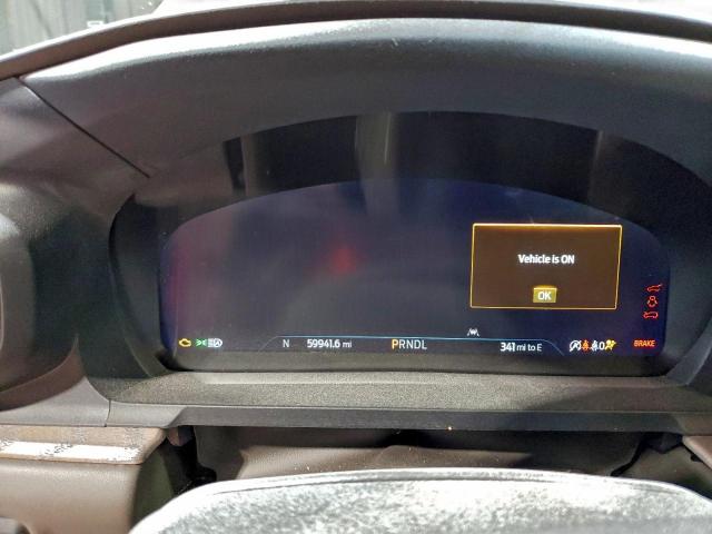 Ford Explorer Platinum Image 14