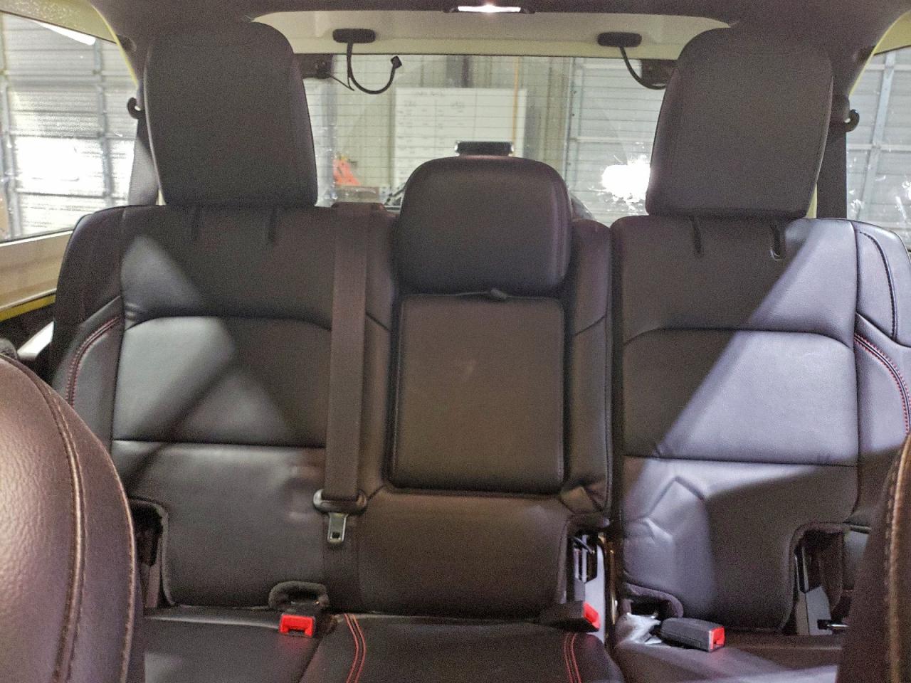 Jeep Wrangler Rubicon Image 11