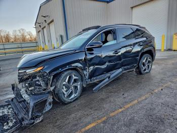  Salvage Hyundai TUCSON