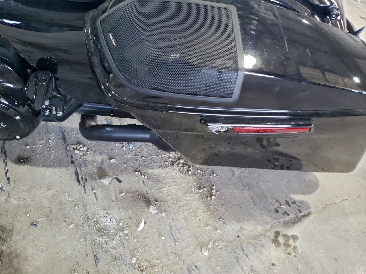 Harley-Davidson Fl Image 9