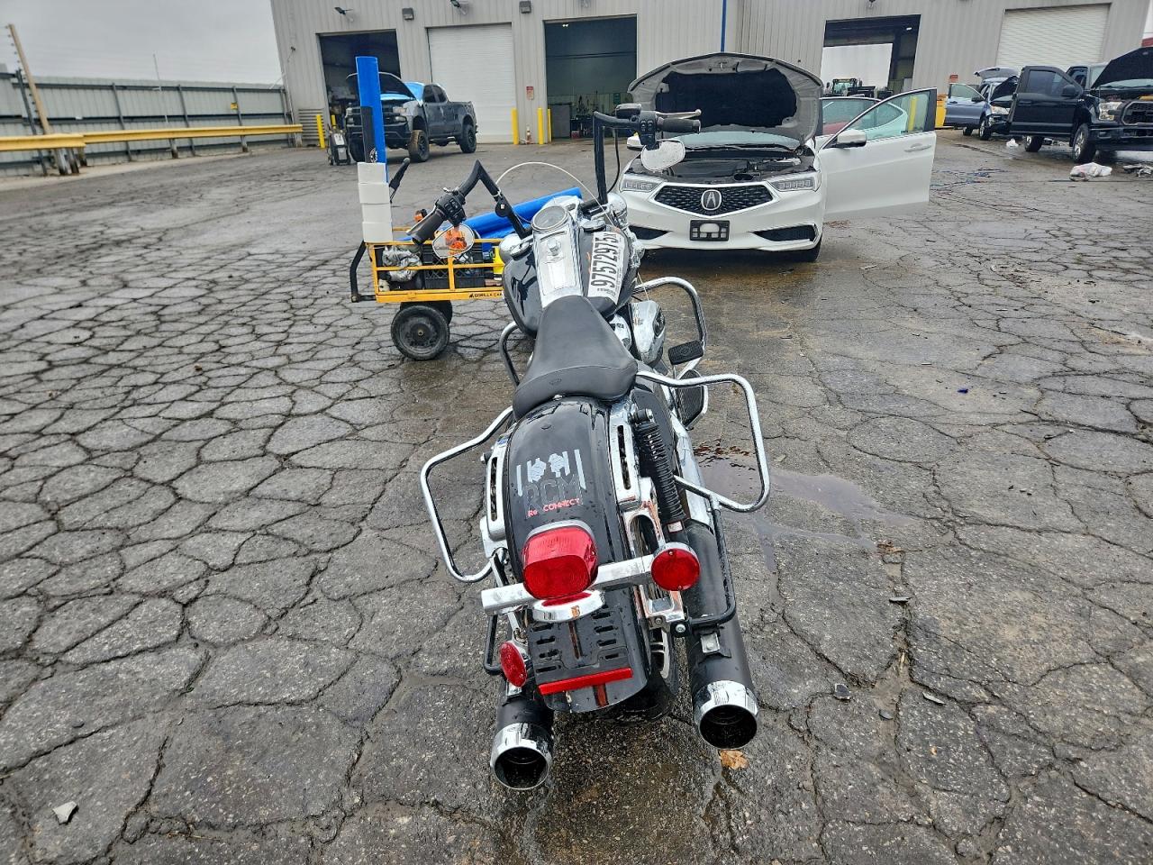 Harley-Davidson Fl Image 9