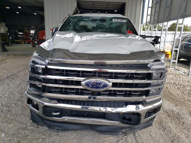 Ford F-350 Super Duty Image 9