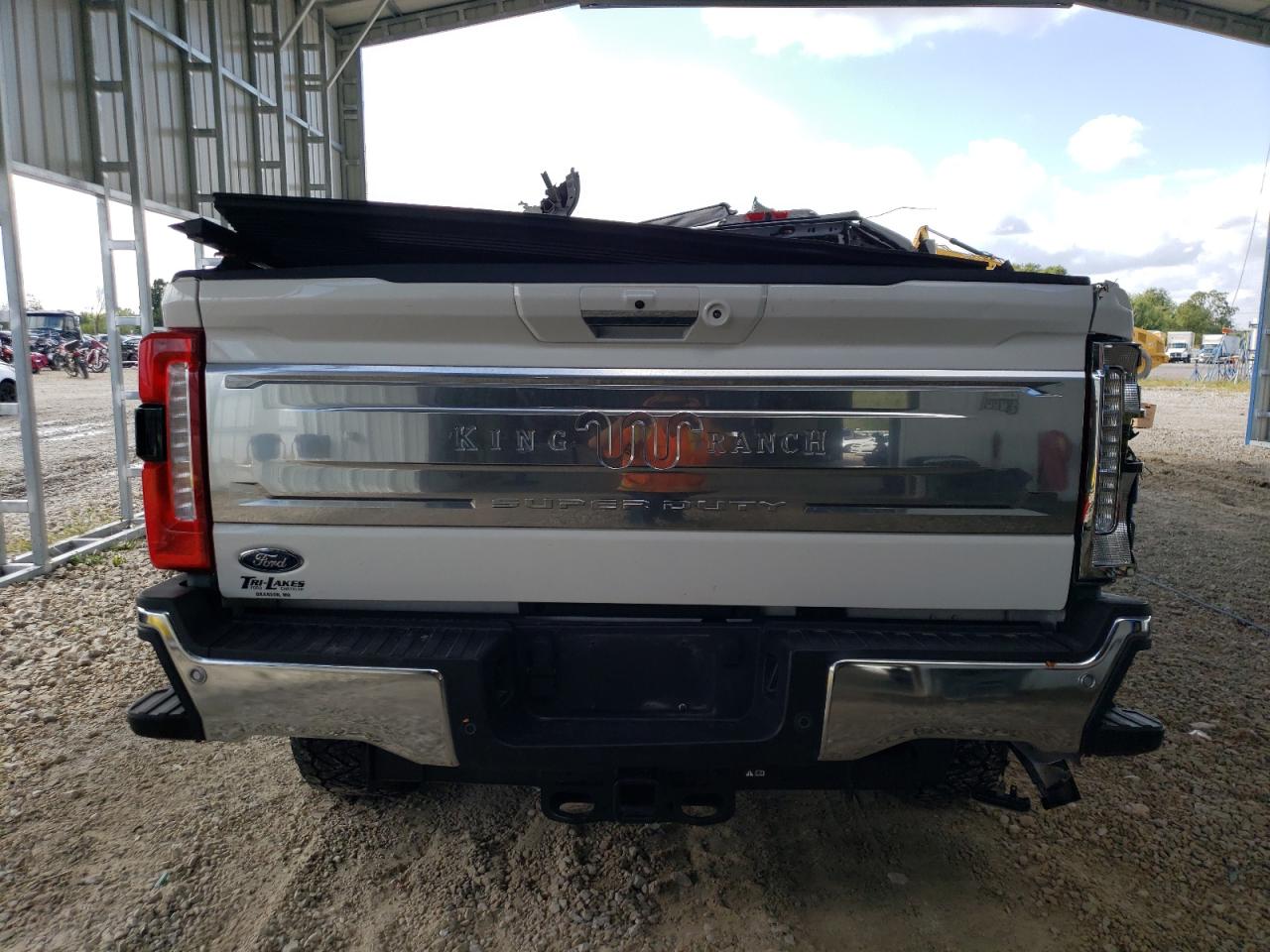 Ford F-350 Super Duty Image 7