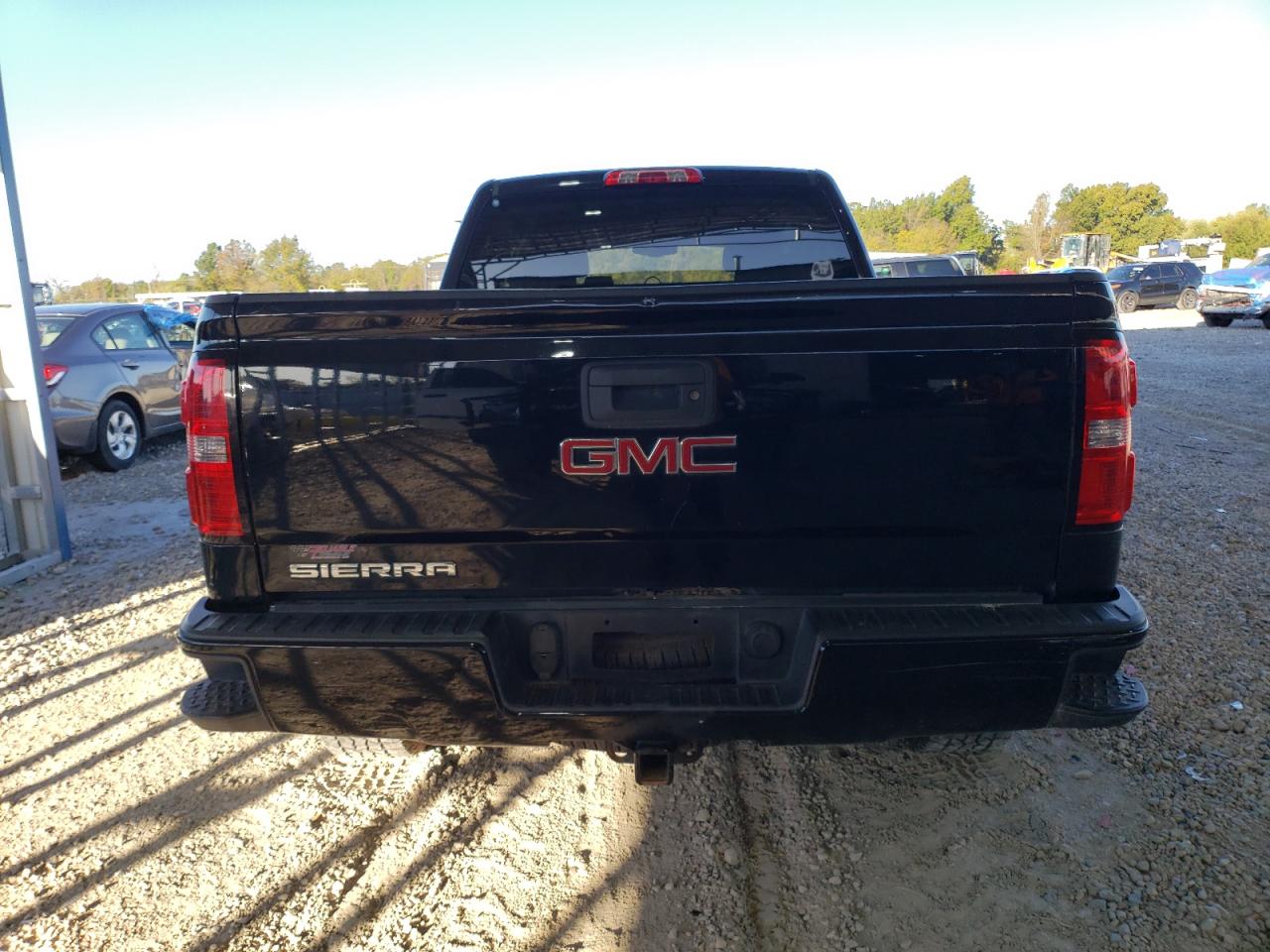 GMC Sierra K1500 Image 6