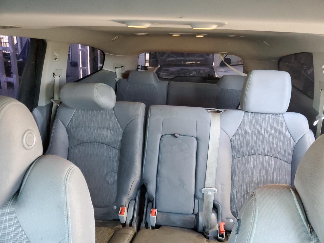 Chevrolet Traverse Lt Image 12