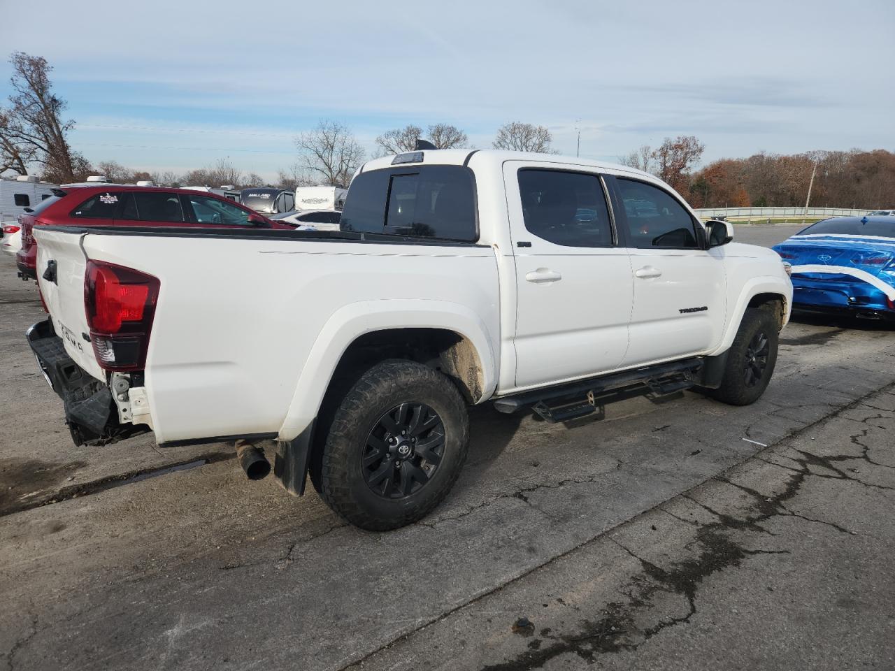 Toyota Tacoma Double Cab Image 5