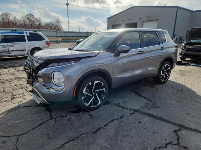  Salvage Mitsubishi Outlander
