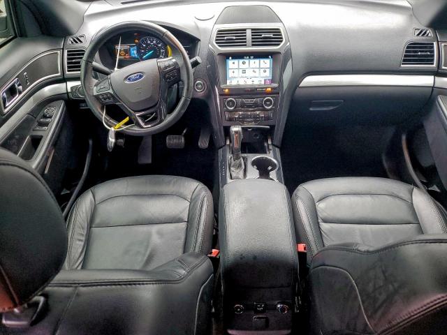 Ford Explorer Xlt Image 8