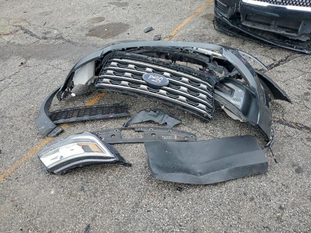 Ford Explorer Xlt Image 11