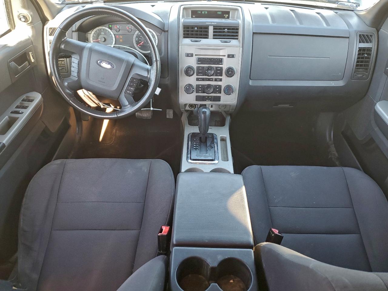 Ford Escape Xlt Image 4