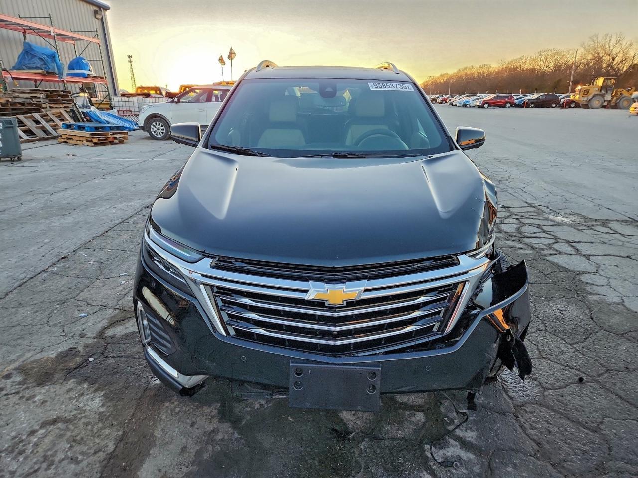 Chevrolet Equinox Premier Image 6