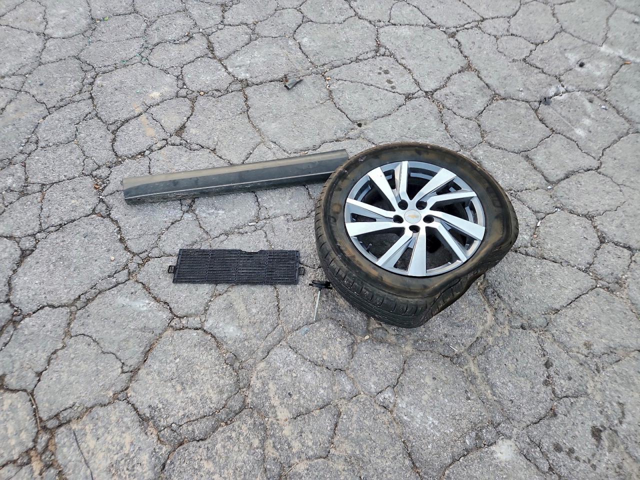 Chevrolet Equinox Premier Image 13